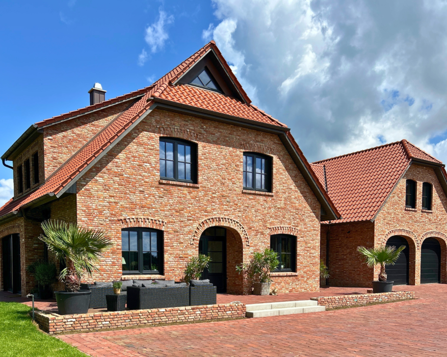 Modernes Landhaus Einfamilienhaus mit Einliegerwohnung Massivbau Architektur